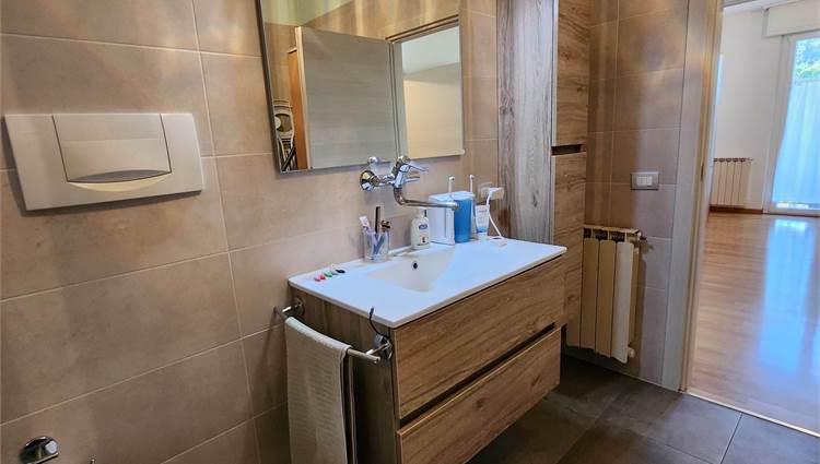Bagno con doccia