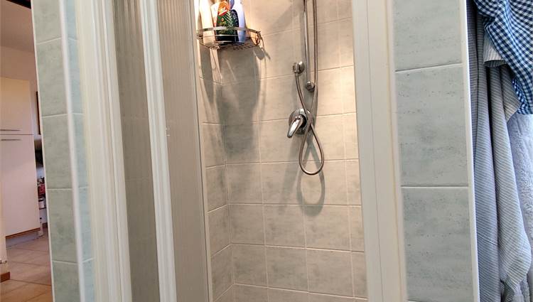 Bagno con doccia