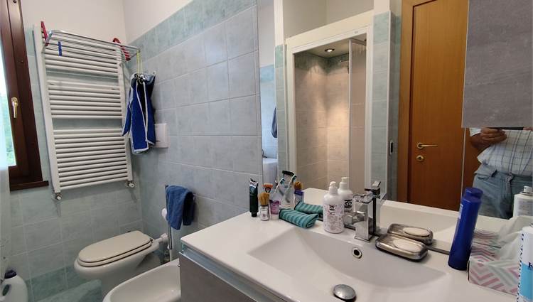 Bagno con doccia